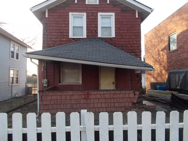 305 Rosewood, Aurora, IL 60505 photo 1