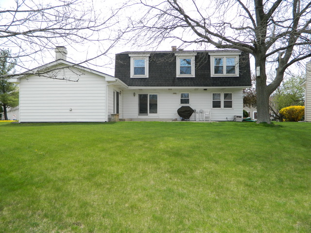 1830 Ridgewood Ln, Hoffman Estates, IL 60192 photo 23
