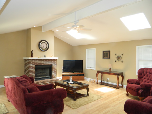 1830 Ridgewood Ln, Hoffman Estates, IL 60192 photo 8