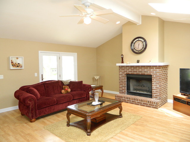 1830 Ridgewood Ln, Hoffman Estates, IL 60192 photo 9