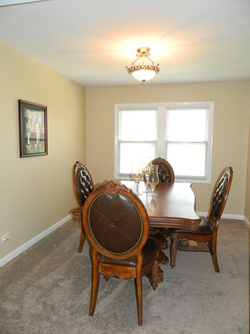1830 Ridgewood Ln, Hoffman Estates, IL 60192 photo 3