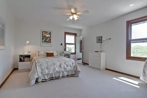 3805 Bordeaux Dr, Hoffman Estates, IL 60195 photo 17