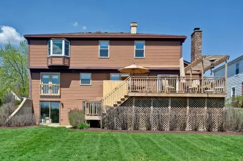 3805 Bordeaux Dr, Hoffman Estates, IL 60195 photo 24