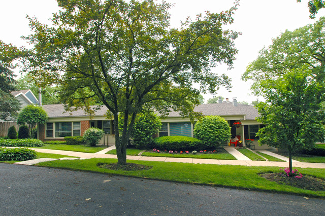 35 E Washington Ave, Lake Bluff, IL 60044 photo 1