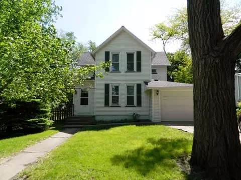 1058 State St, Ottawa, IL 61350 photo 1
