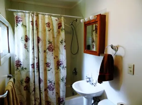 1058 State St, Ottawa, IL 61350 photo 8