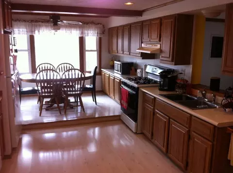 133 11th St, Peru, IL 61354 photo 3