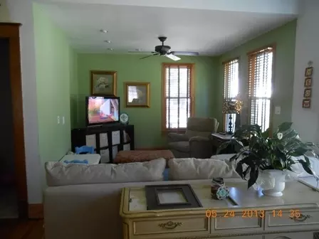 310 E Jefferson St, Morris, IL 60450 photo 7