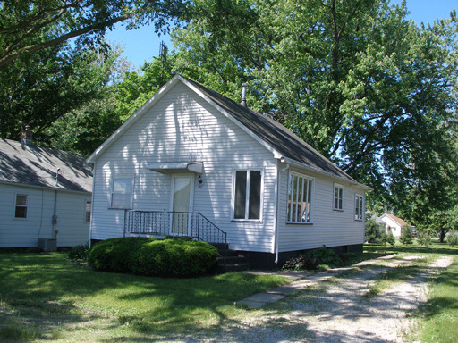 307 Third St, Standard, IL 61363 photo 1
