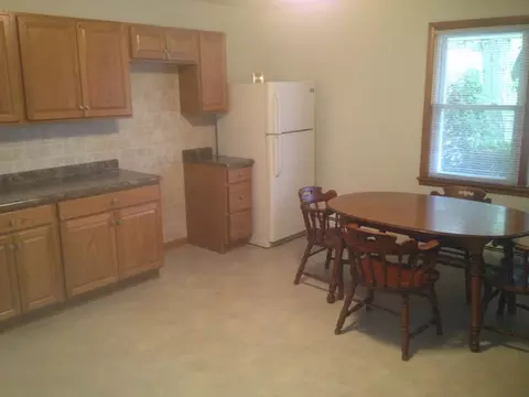 2407 11th St, Peru, IL 61354 photo 4