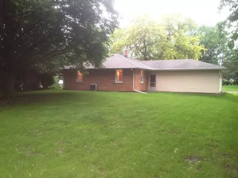 2407 11th St, Peru, IL 61354 photo 10