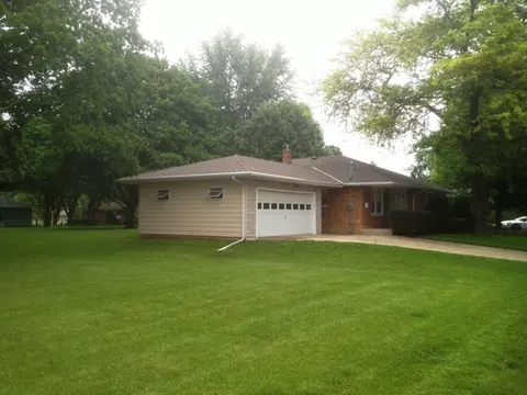2407 11th St, Peru, IL 61354 photo 9