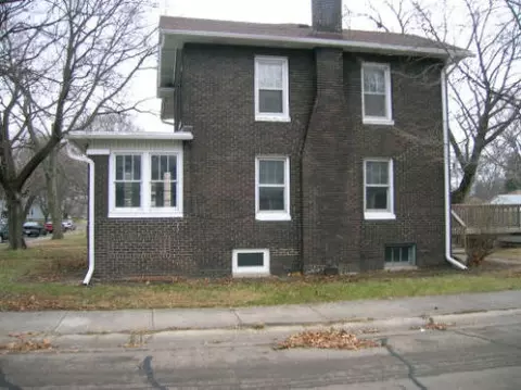 923 Webster St, Ottawa, IL 61350 photo 2
