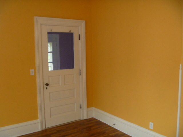 211 Orchard St, Elgin, IL 60123 photo 3
