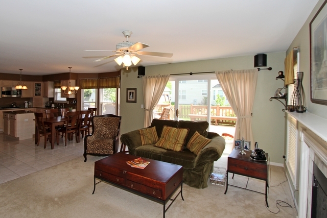 1545 Derby Ln, Bartlett, IL 60103 photo 8