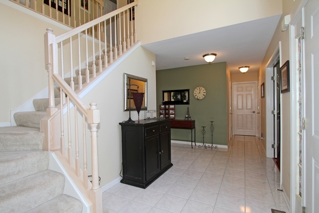1545 Derby Ln, Bartlett, IL 60103 photo 3