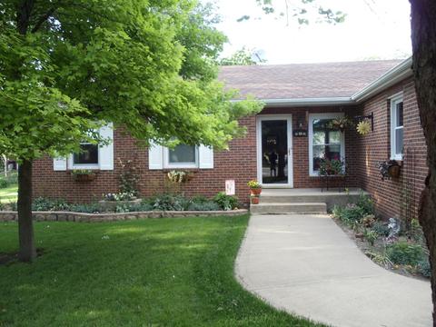 308 E Scott Dr, Dwight, IL 60420 photo 1