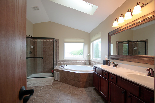 Undisclosed, Plainfield, IL 60544 photo 15