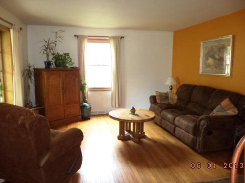 809 Sheldon Ave, Aurora, IL 60506 photo 2
