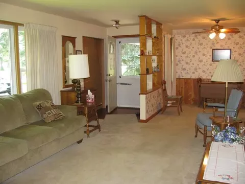 921 E 7th St, Lockport, IL 60441 photo 3
