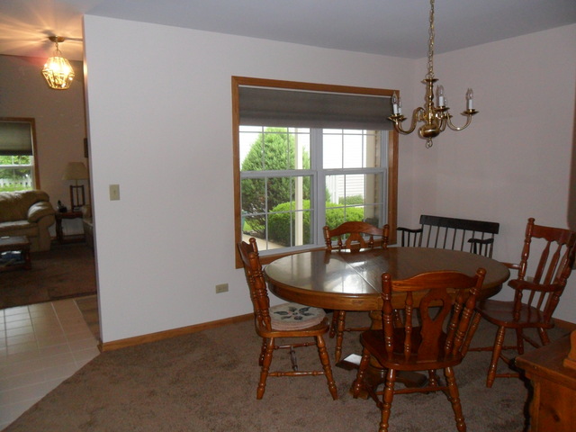 2123 Abbey Cir, Plainfield, IL 60586 photo 5