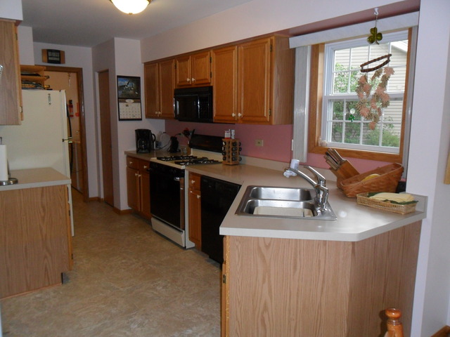 2123 Abbey Cir, Plainfield, IL 60586 photo 8