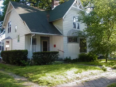 329 Deleon St, Ottawa, IL 61350 photo 1