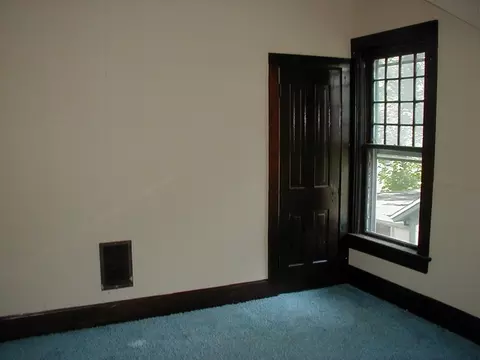 329 Deleon St, Ottawa, IL 61350 photo 9