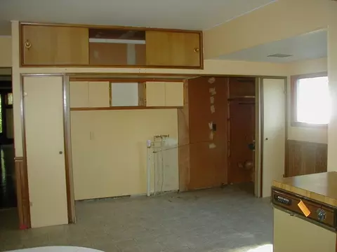 329 Deleon St, Ottawa, IL 61350 photo 3