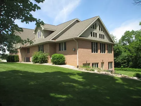 7 Spring Creek Dr, Spring Valley, IL 61362 photo 1