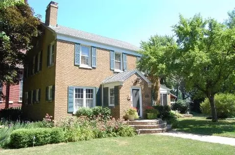 307 E 11th St, Lockport, IL 60441 photo 1