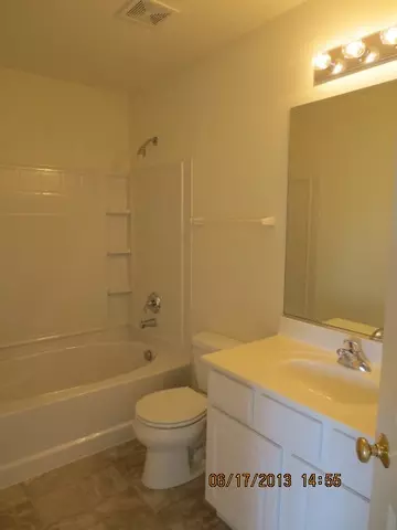 893 Clover Ln, Pingree Grove, IL 60140 photo 13