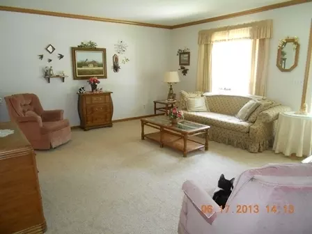 901 Oriole Dr, Morris, IL 60450 photo 2