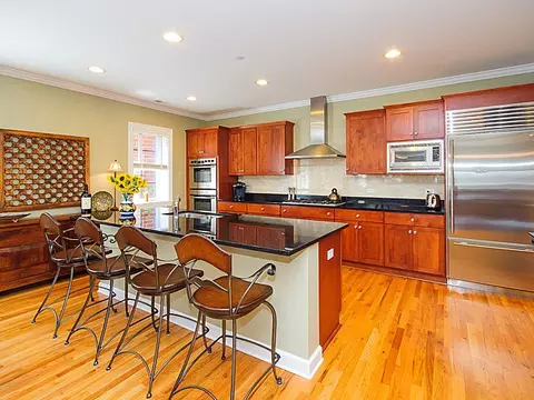 417 N Lathrop Ave #4E, River Forest, IL 60305 photo 3
