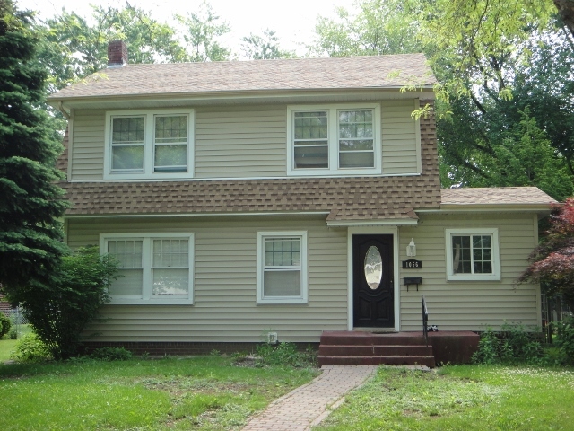 1056 S Lincoln Ave, Kankakee, IL 60901 photo 1