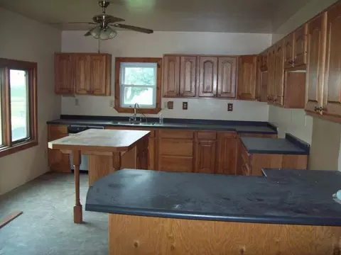352 Henry Rd, Harmon, IL 61042 photo 4