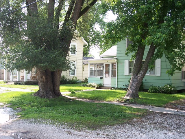 219 E Clark St, Plano, IL 60545 photo 1