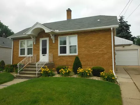 1426 Prospect St, Peru, IL 61354 photo 1