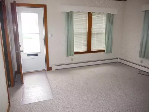 1426 Prospect St, Peru, IL 61354 photo 2