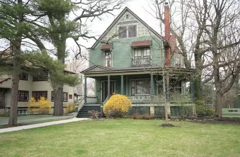 623 Thatcher Ave, River Forest, IL 60305 photo 1