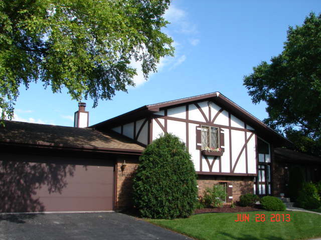 18220 Clyde Ave, Lansing, IL 60438 photo 1