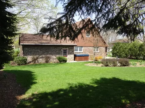 105 E 6th St, Mendota, IL 61342 photo 6