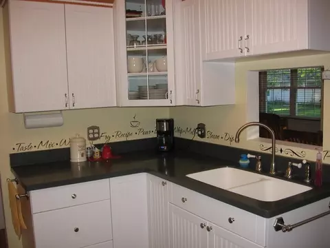 626 Cornell St, Ottawa, IL 61350 photo 2