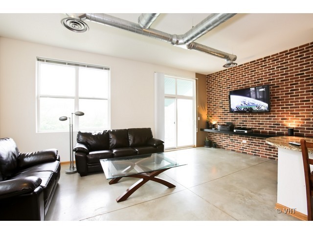 1702 Simms St, Aurora, IL 60504 photo 1