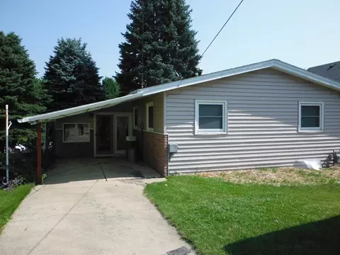 421 E Cleveland St, Spring Valley, IL 61362 photo 9