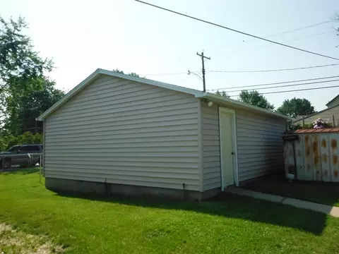 421 E Cleveland St, Spring Valley, IL 61362 photo 8