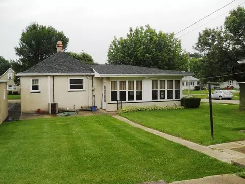 330 W Devlin St, Spring Valley, IL 61362 photo 7