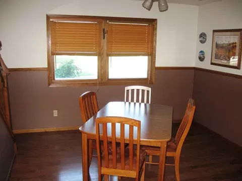 1230 Sycamore, Peru, IL 61354 photo 9
