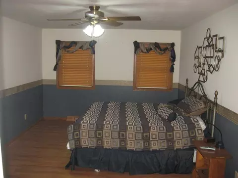 1230 Sycamore, Peru, IL 61354 photo 12