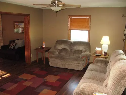 1230 Sycamore, Peru, IL 61354 photo 6